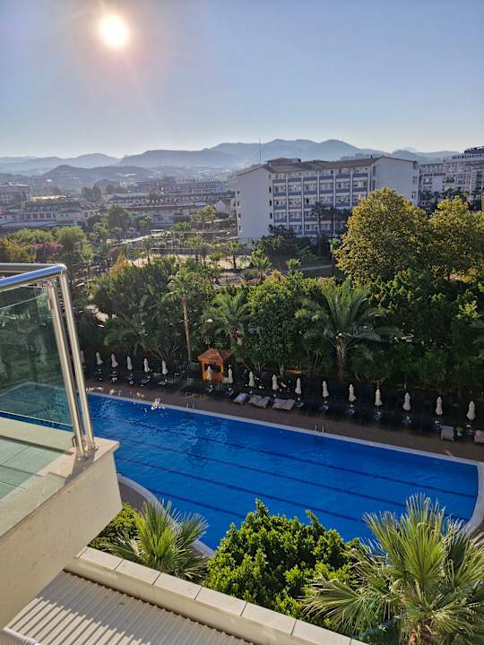 Pool Telatiye Resort