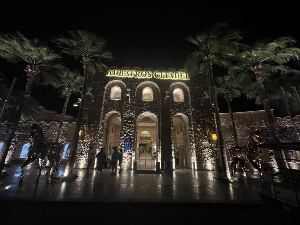 Außenansicht Pickalbatros Citadel Resort