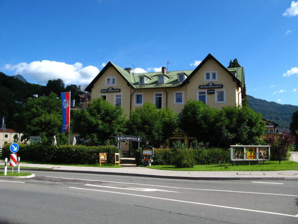 Ansicht vom Kreisverkehr Hotel Schwabenwirt