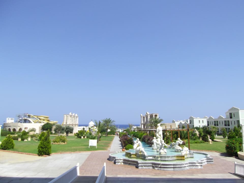 Vom Haupthaus Sicht über gesamte Hotelanlage Kaya Artemis Resort