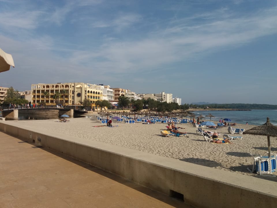 Strand Hotel Club S'Illot