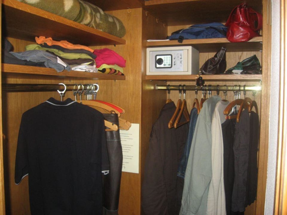 Dressing (Eintrittschranck) Hotel Sonne