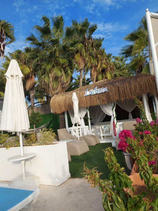 Strand Luna Blanca Resort & Spa