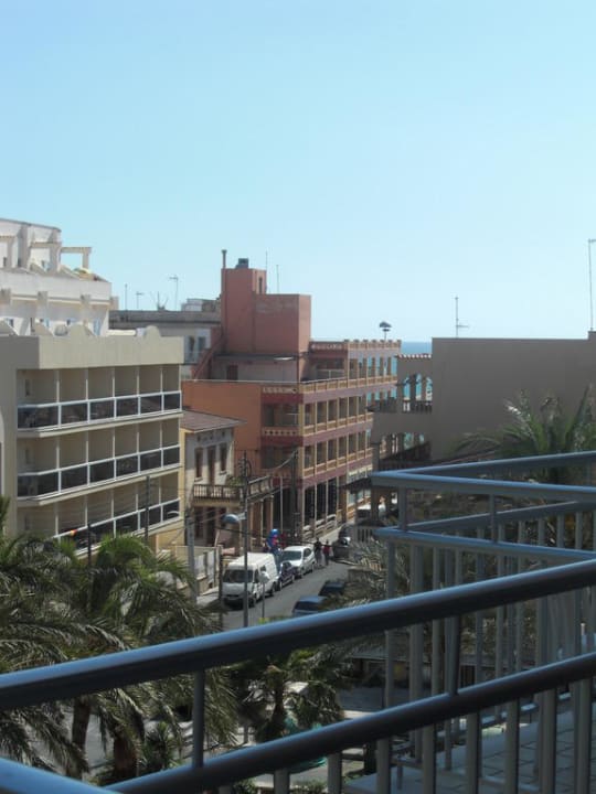Meerblick aus den Zimmern zur Straßenseite Hotel HM Ayron Park