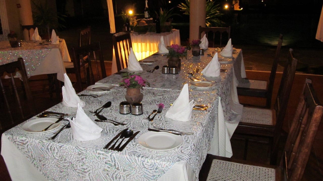 Jeden Tag anders eingedeckt Neptune Village Beach Resort & Spa