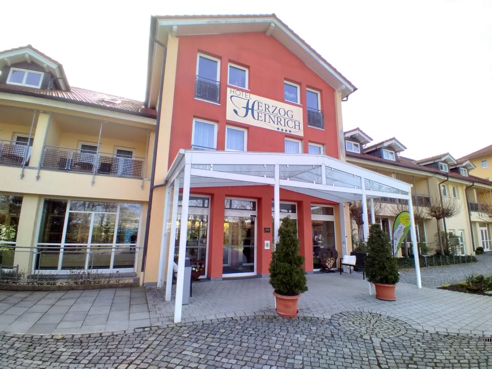 Außenansicht Hotel Herzog Heinrich