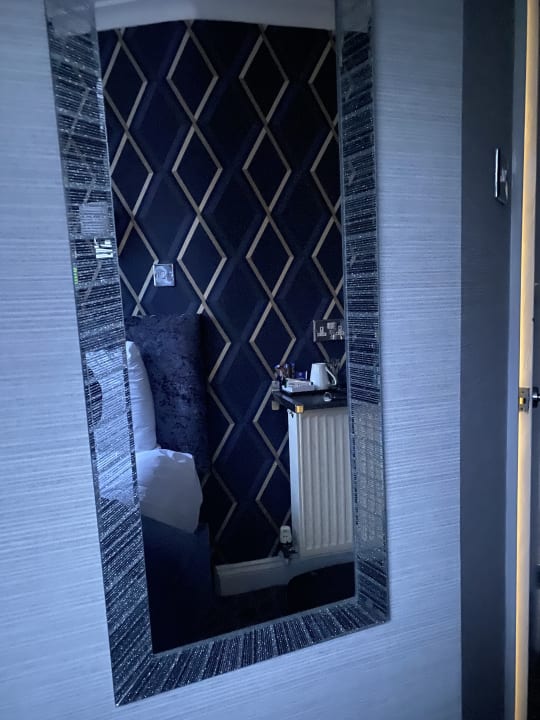 Zimmer Mentone Hotel