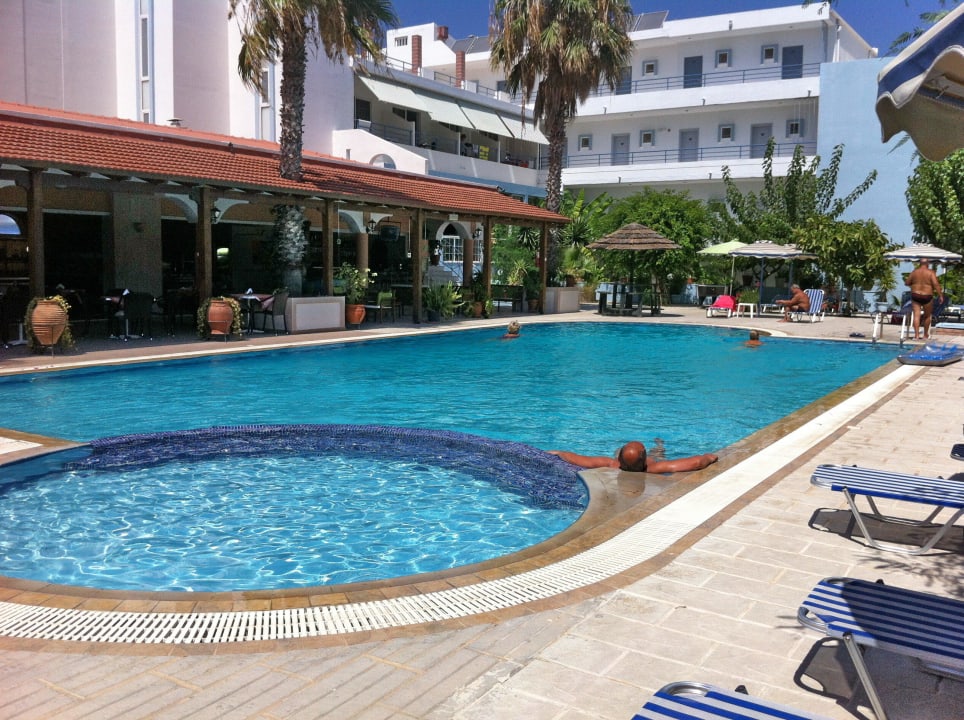 The pool and garden Hotel Faliraki Bay