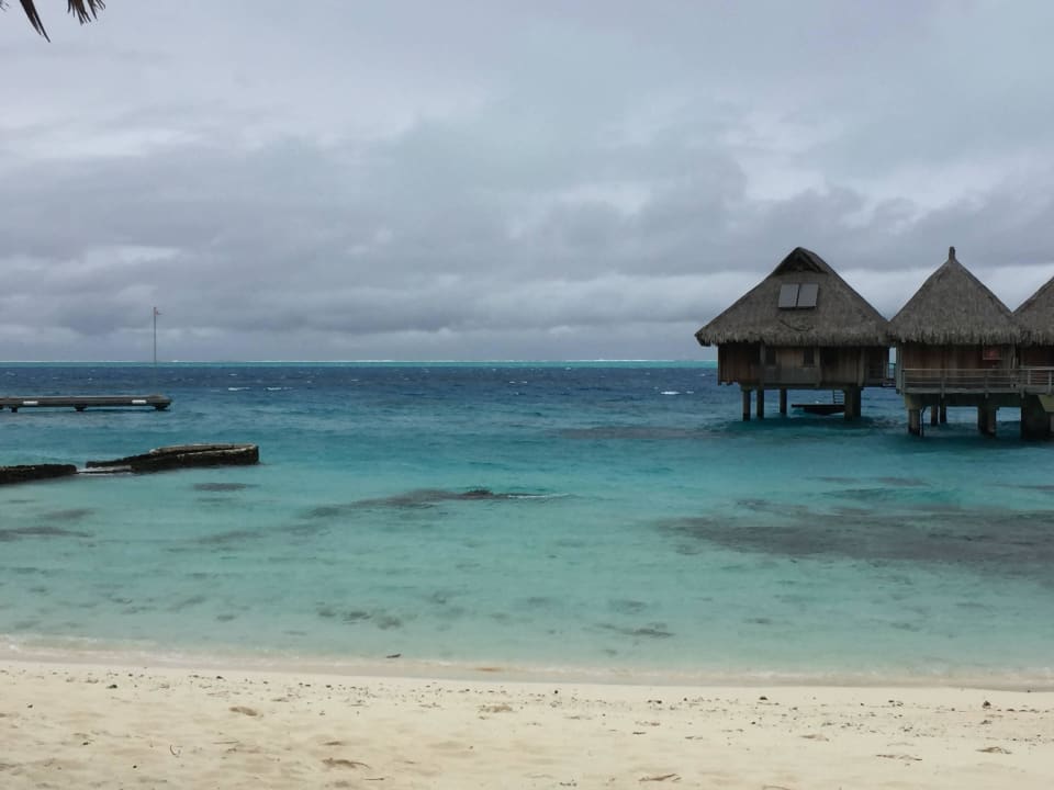 Overwater villa-East Conrad Bora Bora Nui