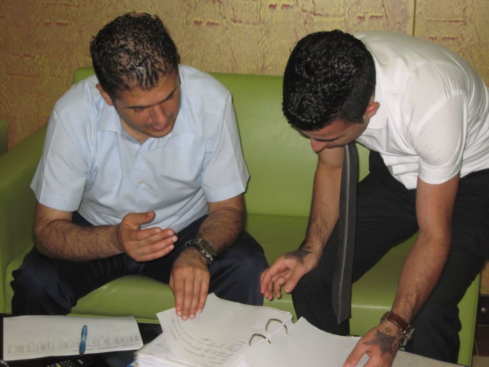 Hotelmanager beim Problem Hotel Orfeus Park