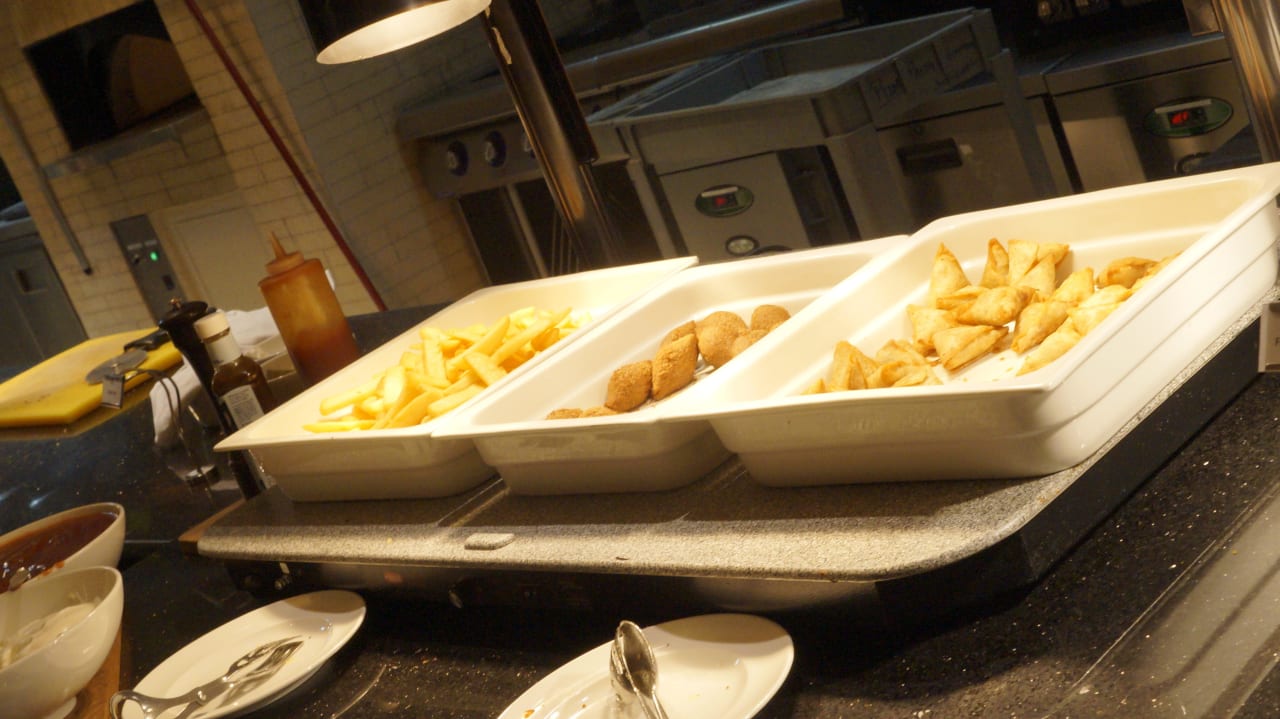 Kleine Auswahl des Abend DoubleTree by Hilton Resort & Spa Marjan Island