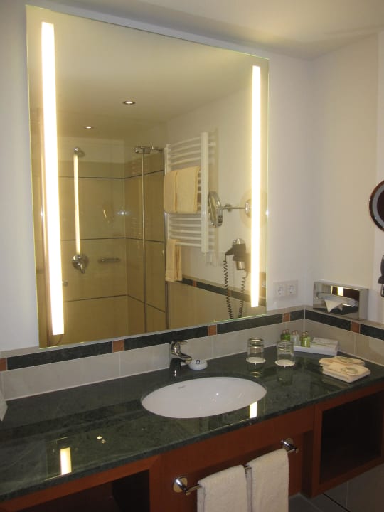 Waschtisch ATLANTIC Hotel Wilhelmshaven