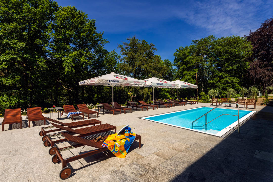 Pool Parkhotel Hohnstein by STEIGER Hotels