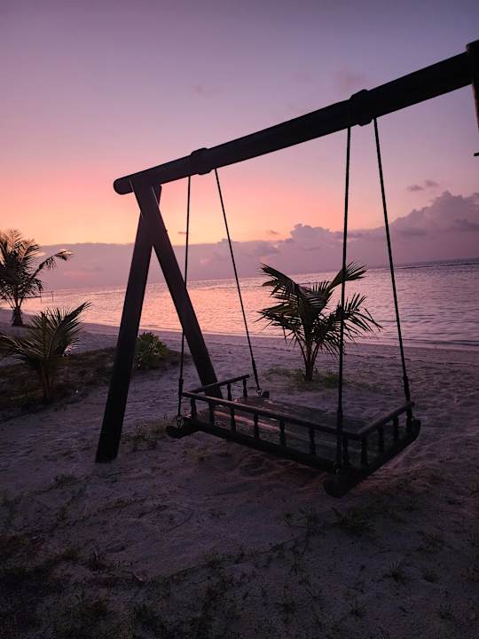 Strand Kuredu Island Resort & Spa