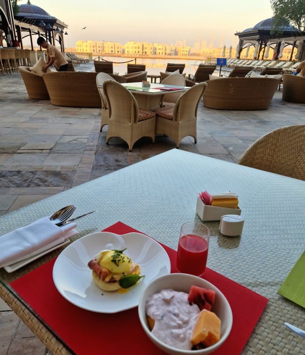 Gastro Shangri-La Hotel Qaryat Al Beri