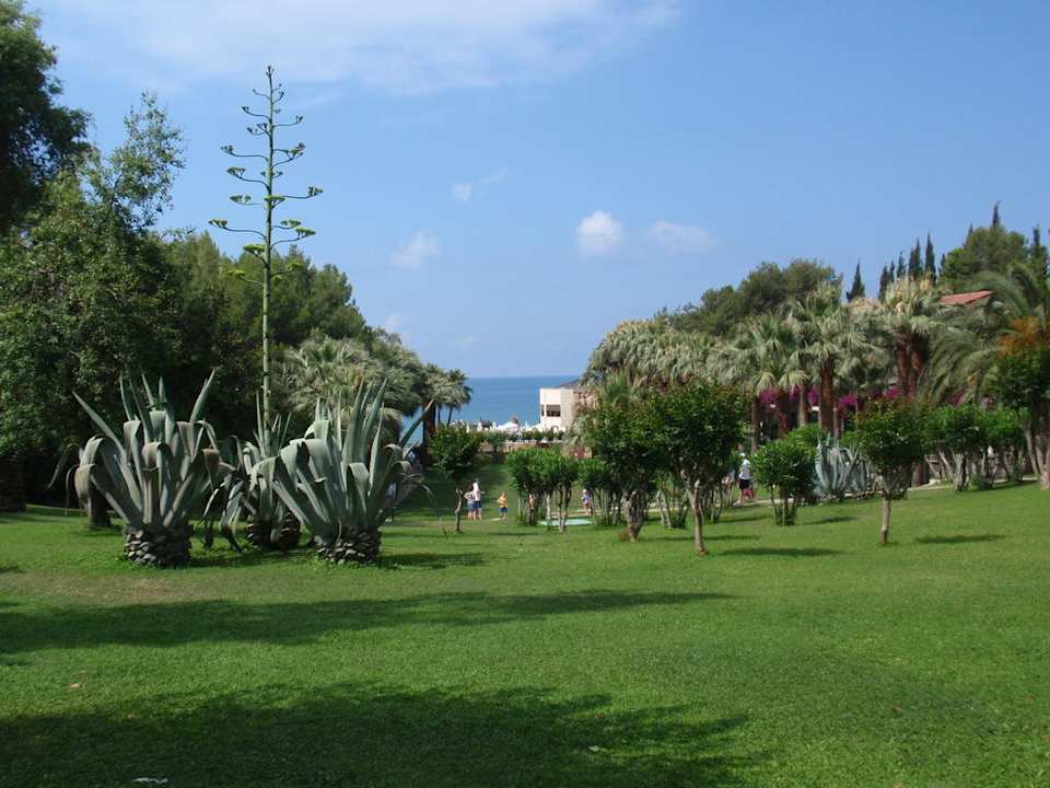 Die Anlage mit Blick aufs Meer Melas Holiday Village