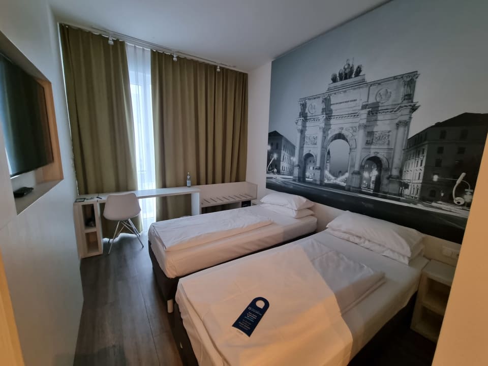 Zimmer Super 8 by Wyndham Munich City West