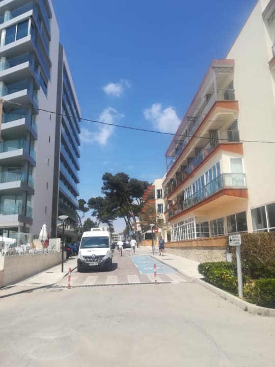 Außenansicht Hotel Clumba