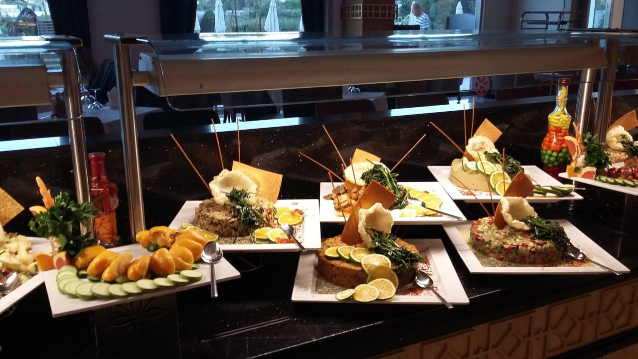 Buffet J'adore Deluxe Hotel & Spa