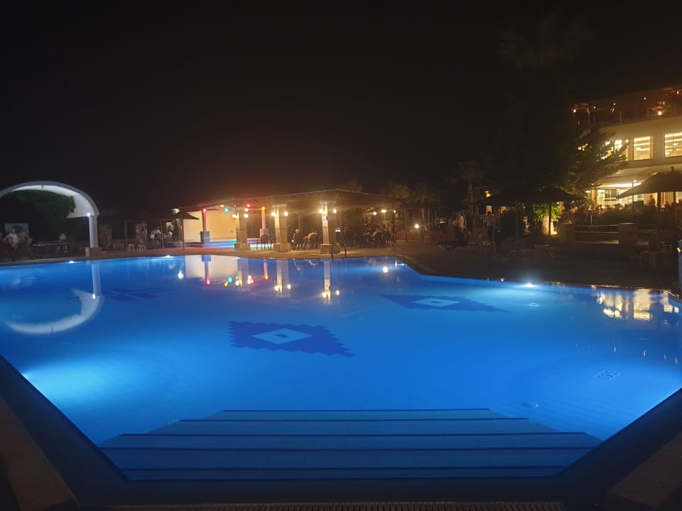 Pool Hotel Kouros Palace