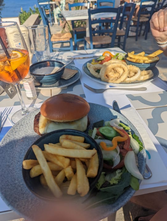 Gastro Crystal Springs Beach Hotel