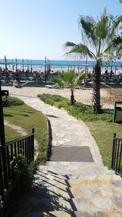 Strand Hotel Terrace Beach Resort