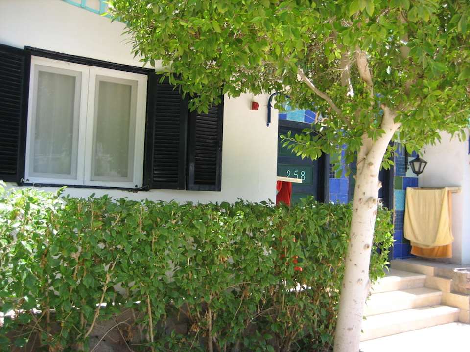 Bungalow von aussen Ghazala Beach