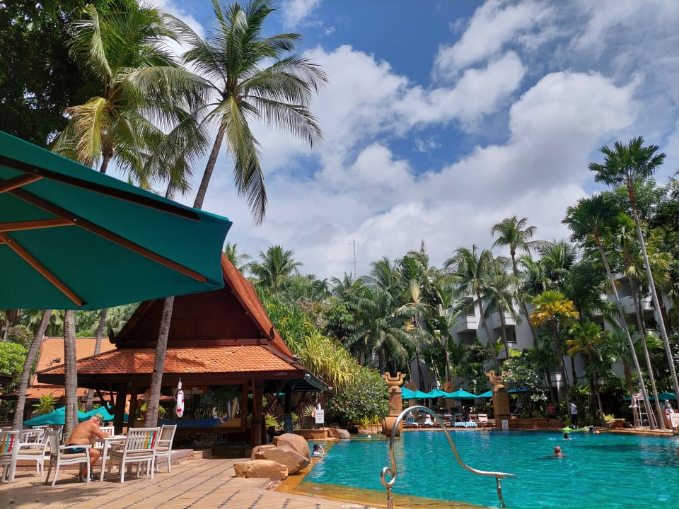 Pool Avani Pattaya Resort
