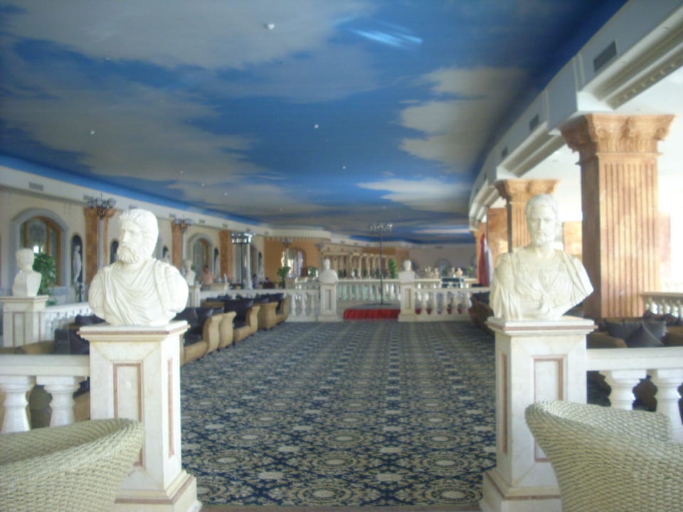 Schön weitläufig Hotel Titanic Palace