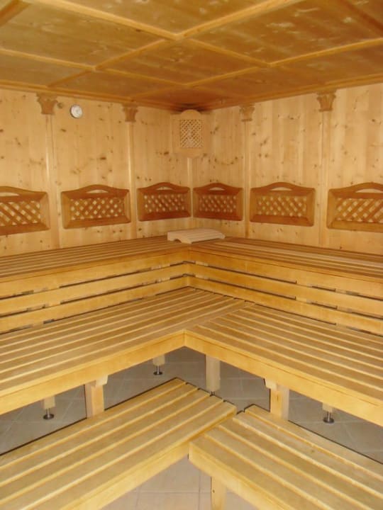 Große, neue Saune Hotel Alphof Alpbach