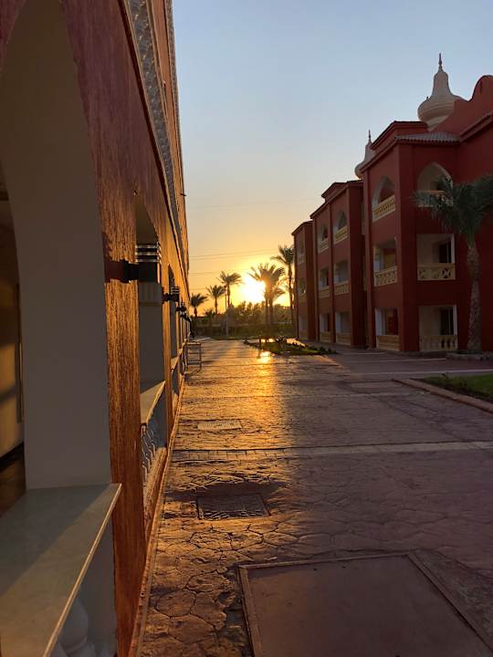 Außenansicht Pickalbatros Alf Leila Wa Leila Resort - Neverland Hurghada