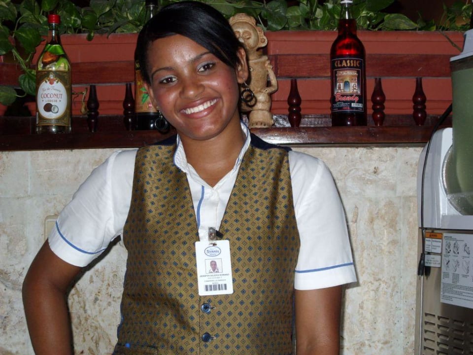 Barfrau des Vertrauens Grand Sirenis Punta Cana Resort & Aquagames