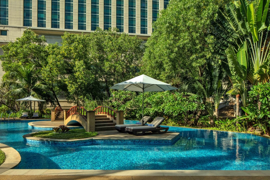 Pool Radisson Blu Cebu