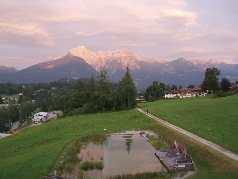 Aussicht auf die Berchtesgadener Bergwelt Naturhotel Reissenlehen