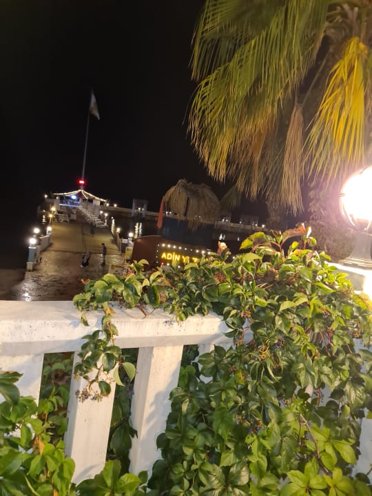 Strand Adin Resort Hotel