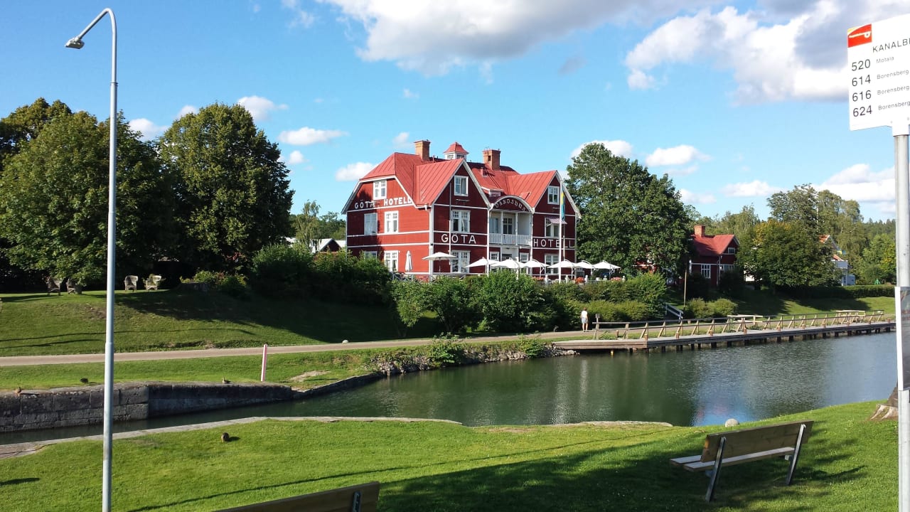 Blick von der Schleuse Göta Hotell