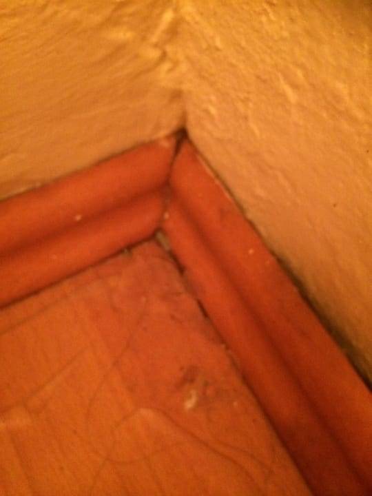 Verdreckter Boden Smart Holiday Hotel