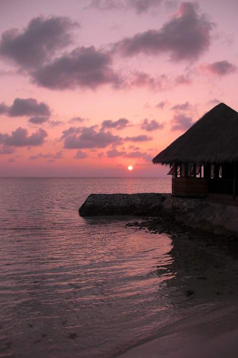 Sonnenuntergang am Spa Summer Island Maldives