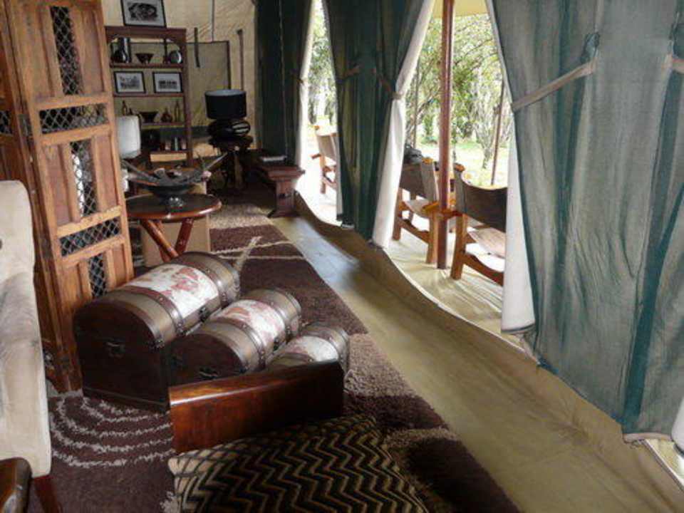 Kolonialstil im Barzelt Entim Masai Mara Camp