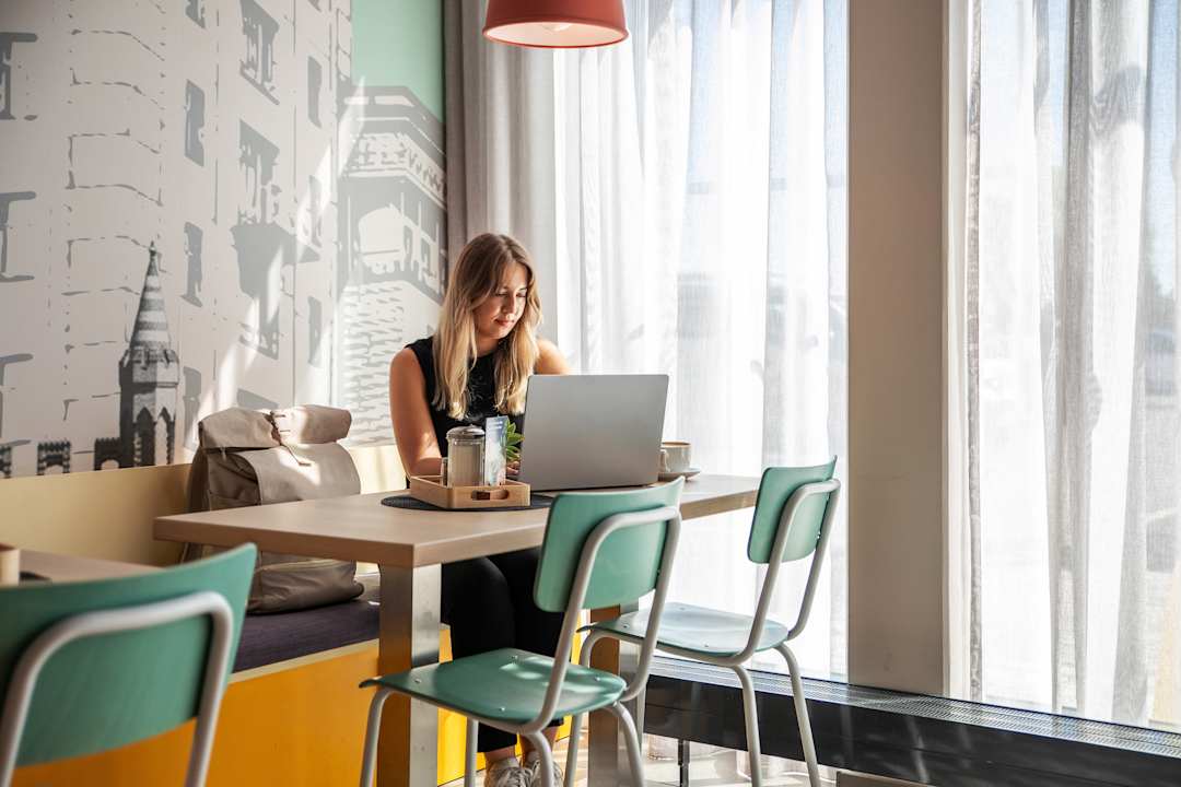 Lobby MEININGER Hotel Berlin Airport