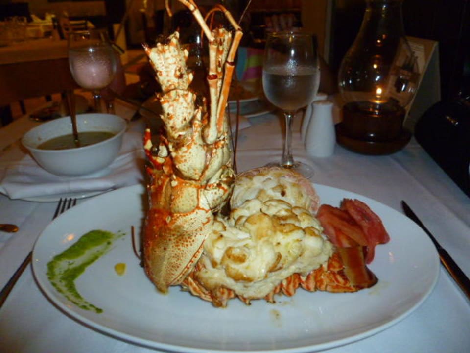 Der Hummer ist sehr zu empfehlen Grand Palladium Select White Sand Resort & Spa