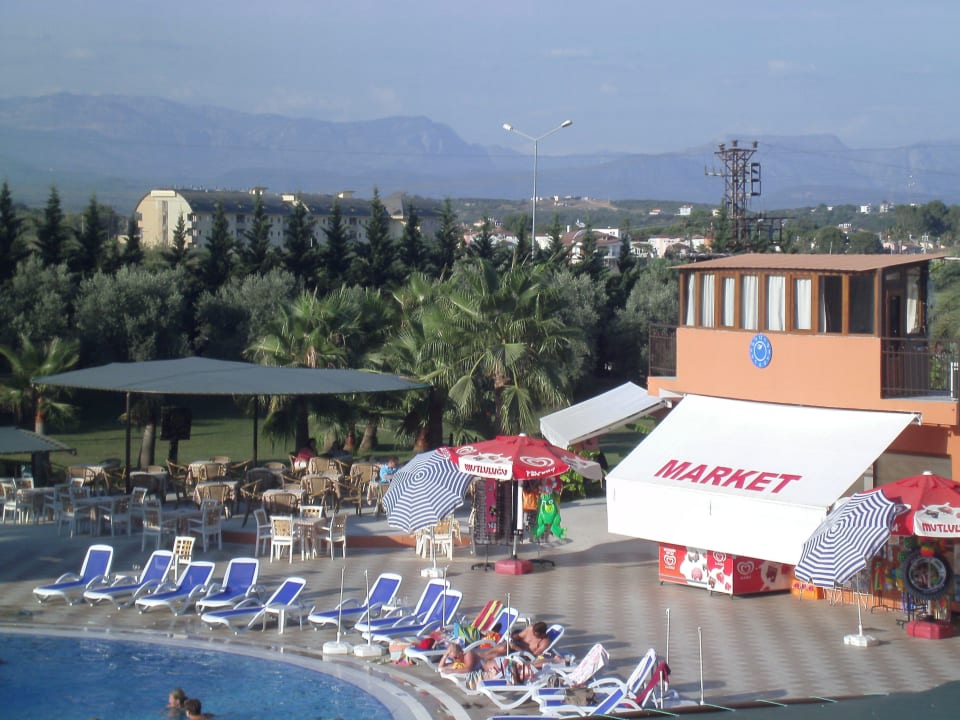 Blick von der Terrasse der Lobbybar FUN&SUN Smart Hane Sun Hotel