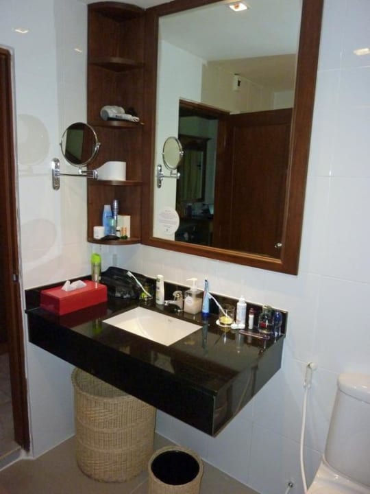 Waschtisch im Badezimmer Sunprime Kamala Beach