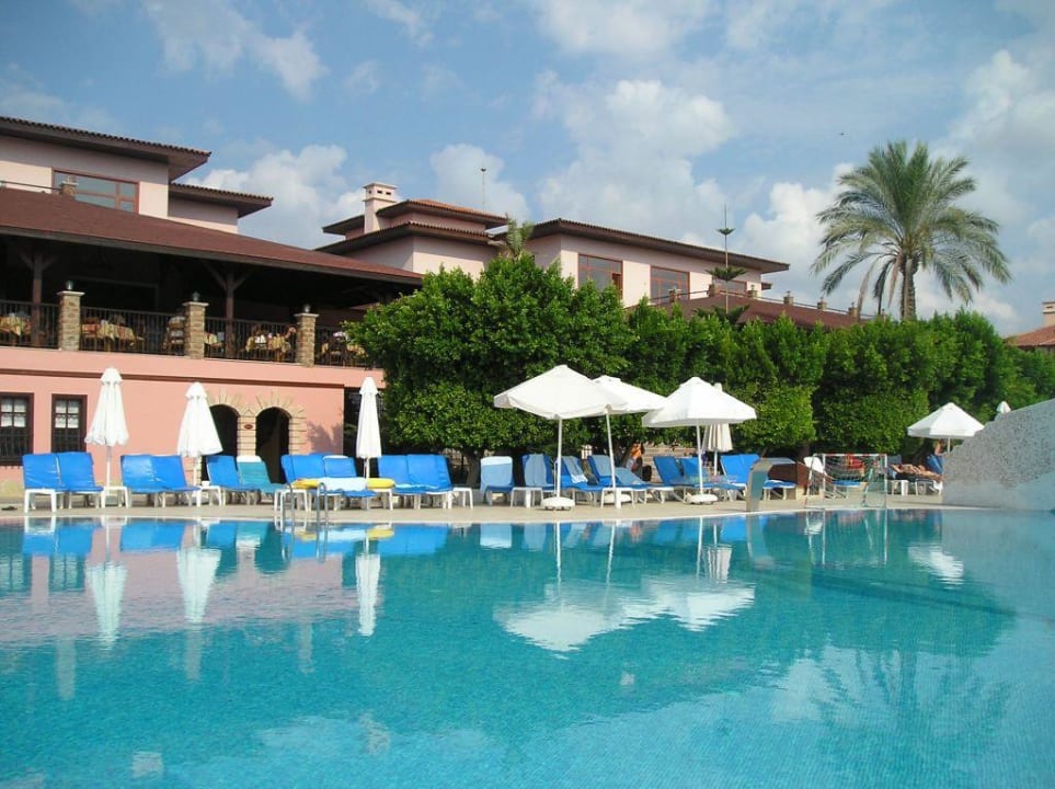 Pool Club Grand Side