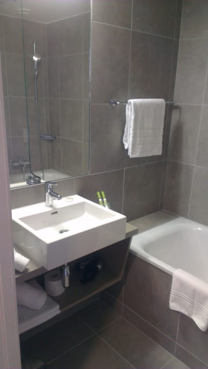 Bathroom Hotel Lake Geneva