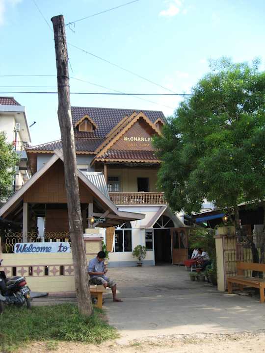 Kleines, sauberes Guesthouse Mr. Charles Guesthouse & Hotel