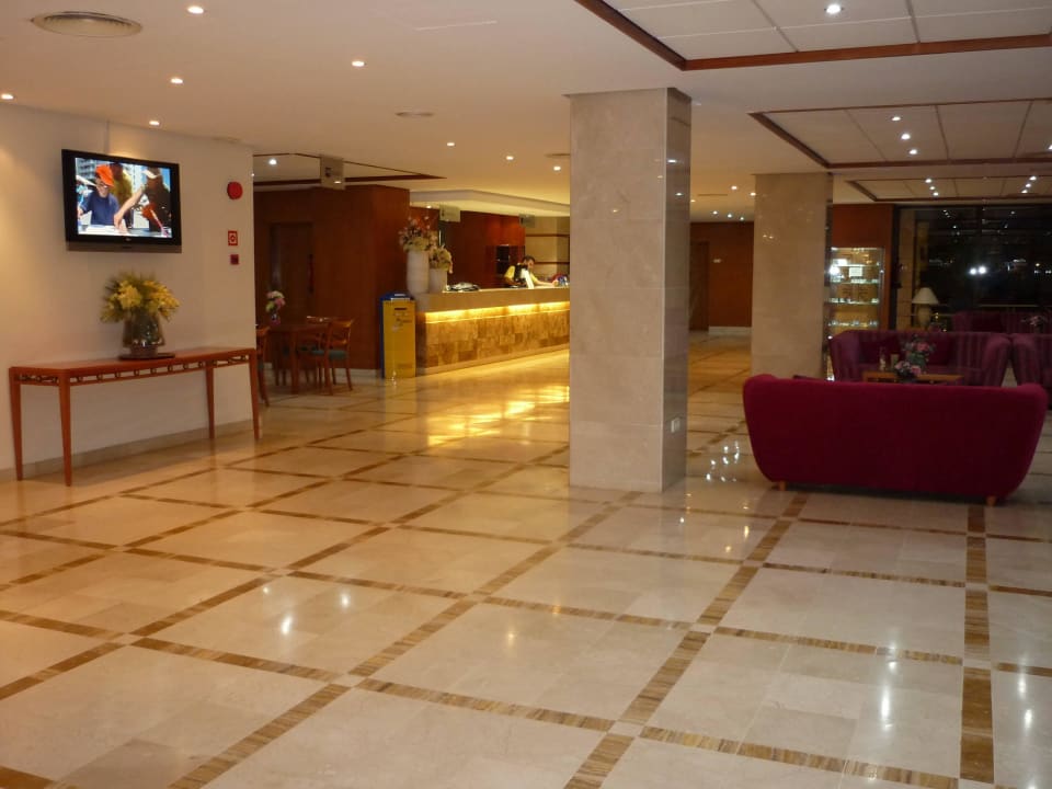 Eingangsberiech allsun Hotel Borneo - Adults only