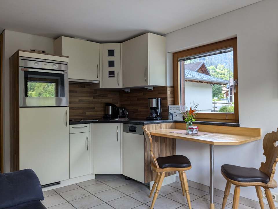 Zimmer Apartments Suggadin