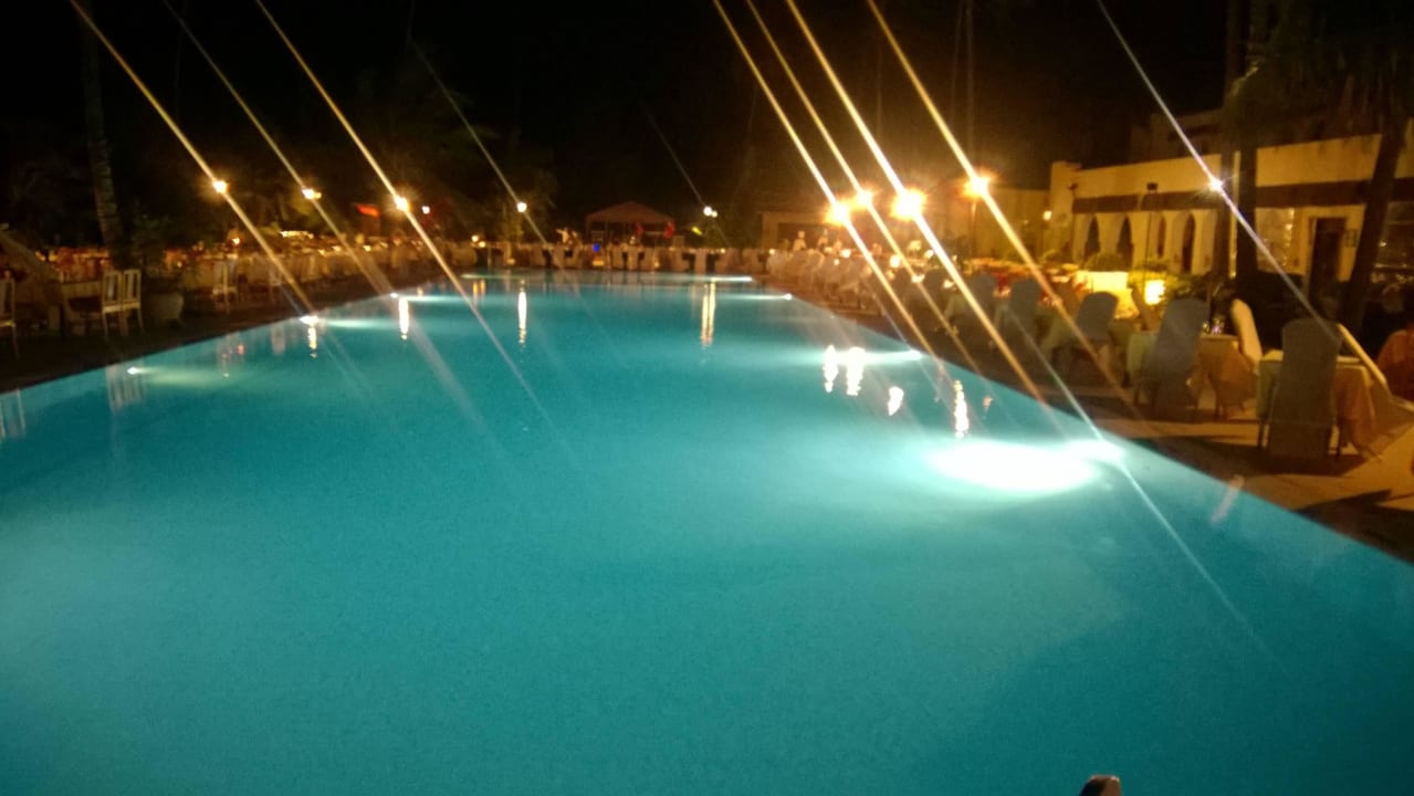 Pool TUI Blue Bahari Zanzibar