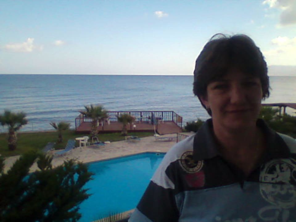 Вид на бассейн Souli Beach Hotel